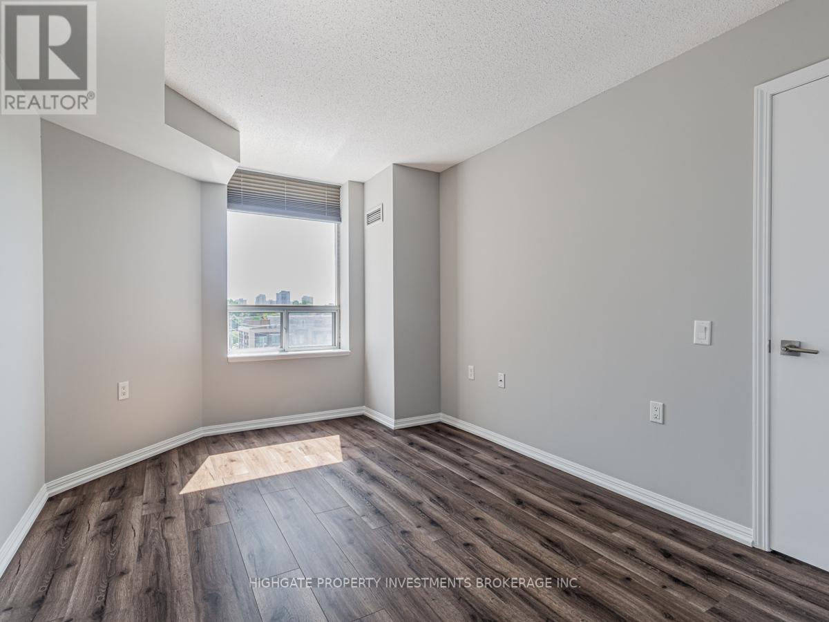 645 - 650 Lawrence Avenue W, Toronto, Ontario  M6A 3E8 - Photo 14 - C12461665