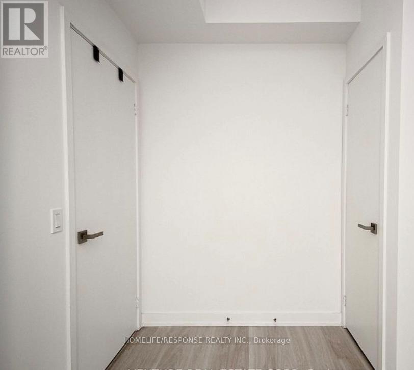 810 - 30 Tretti Way, Toronto, Ontario  M3H 0E3 - Photo 5 - C12461680