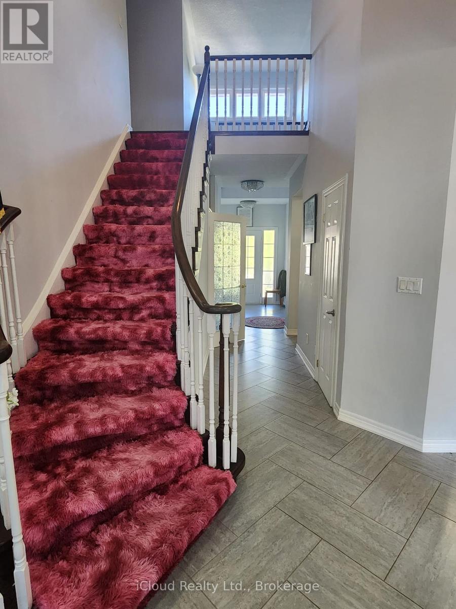 Main And Upper Level - 271 Ryerson Crescent, Oshawa, Ontario  L1G 8B7 - Photo 6 - E12445499