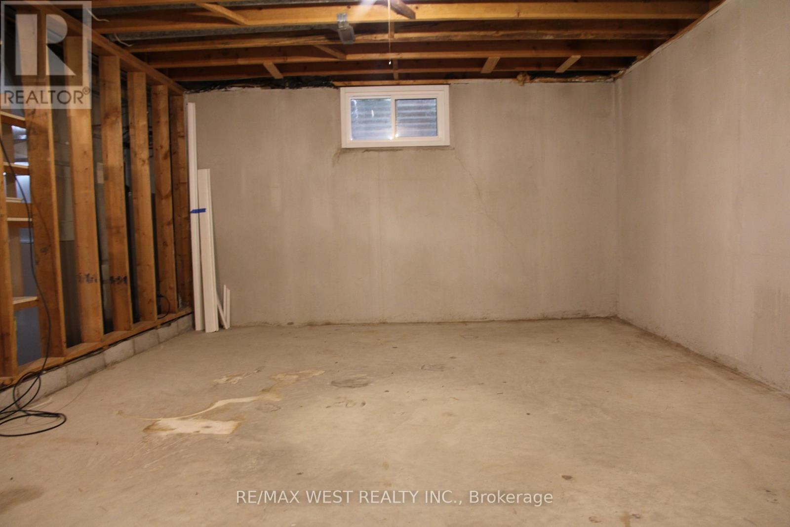 3121 Victoria Street, Oakville, Ontario  L6L 1K3 - Photo 23 - W12458914