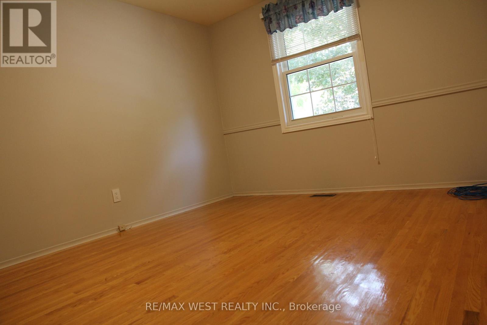 3121 Victoria Street, Oakville, Ontario  L6L 1K3 - Photo 19 - W12458914