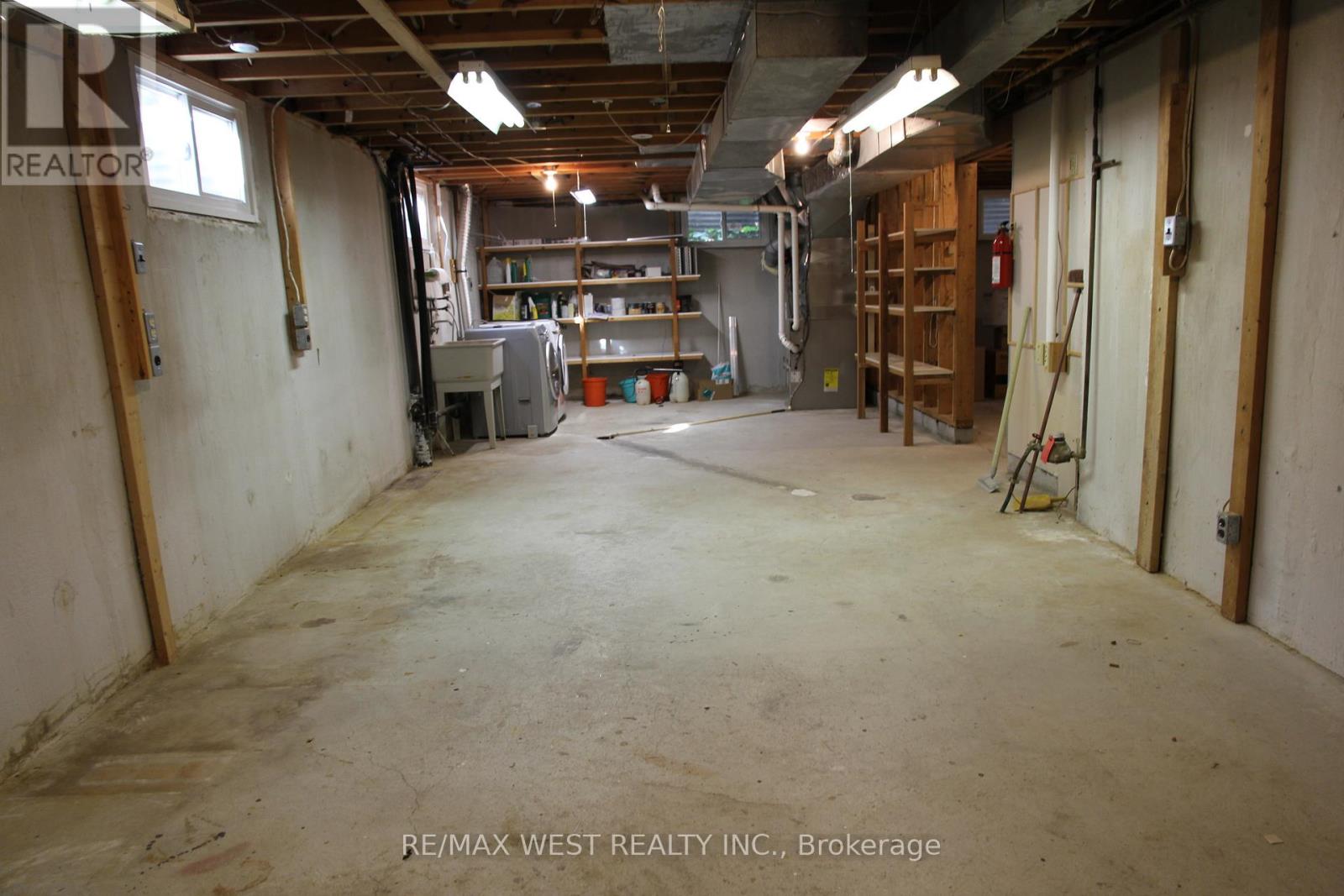3121 Victoria Street, Oakville, Ontario  L6L 1K3 - Photo 24 - W12458914