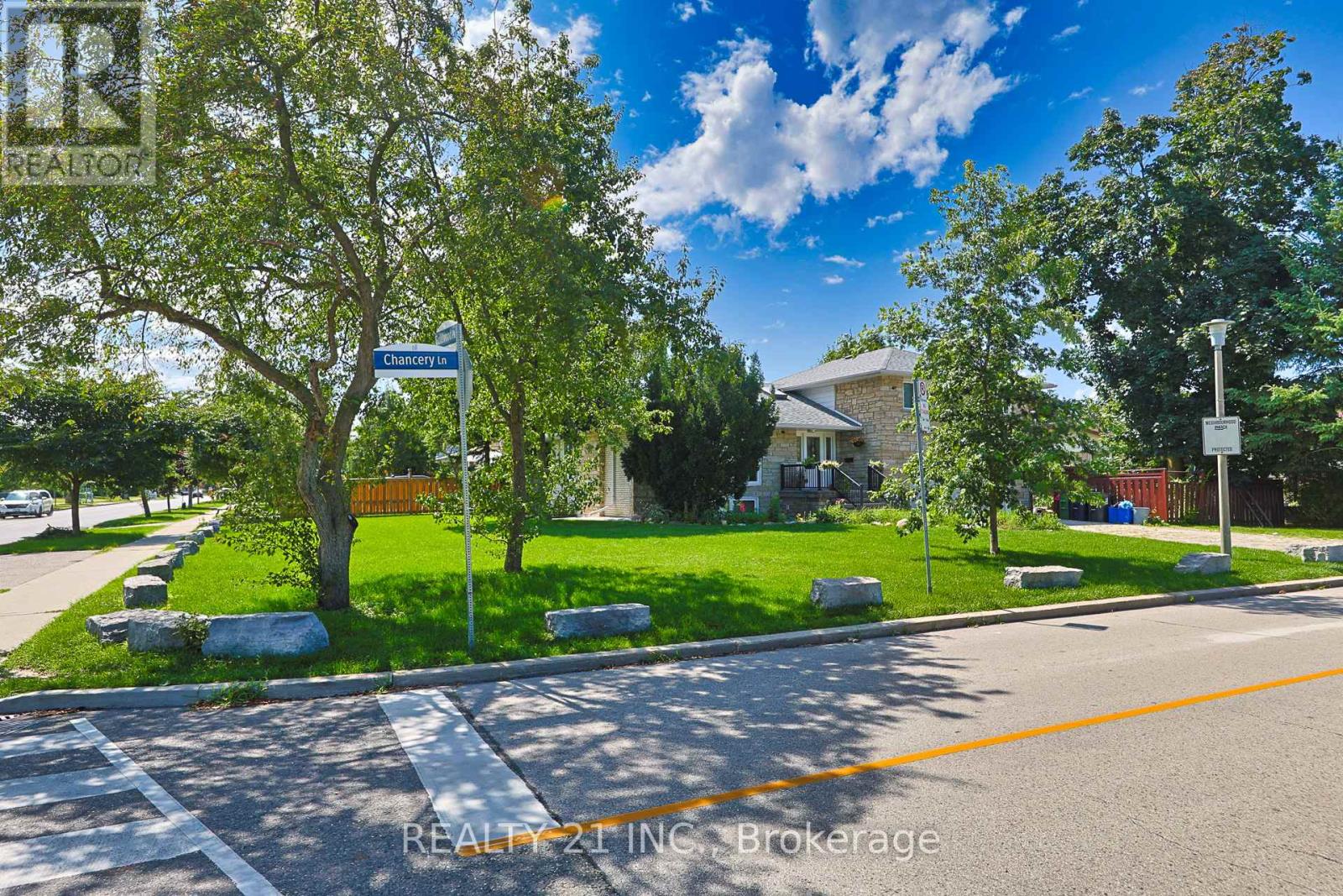 2 Chancery Lane, Toronto, Ontario  M1E 1M7 - Photo 26 - E12461652