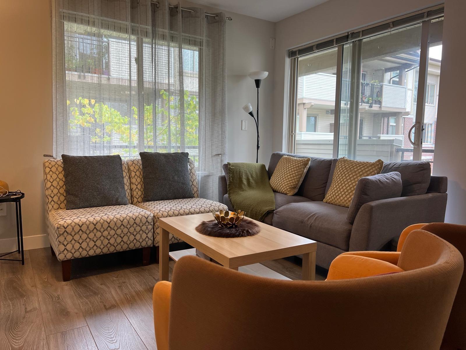 302 10092 148 Street, Surrey, British Columbia  V3R 4G7 - Photo 2 - R3058329