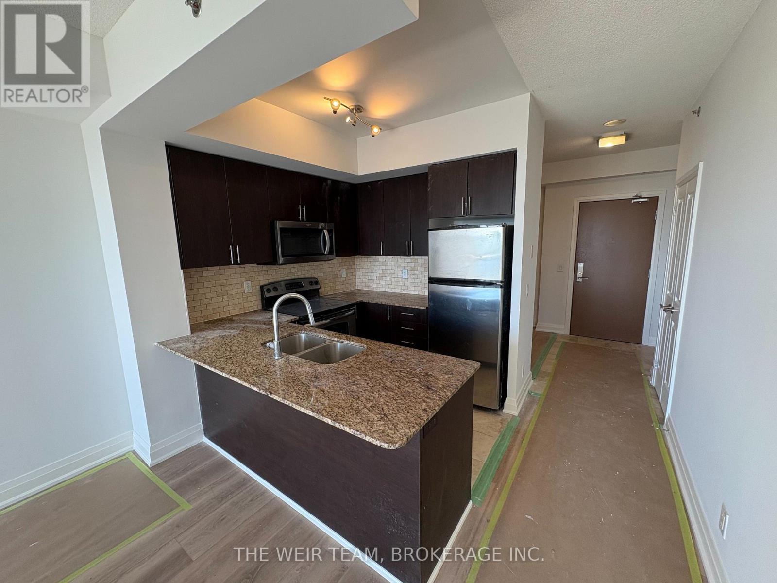 908 - 520 STEELES AVENUE W, Vaughan, Ontario