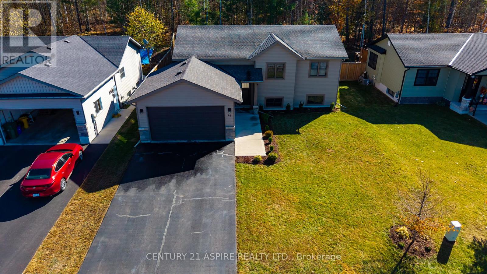 41 Dustin Drive, Petawawa, Ontario  K8H 0G3 - Photo 15 - X12461190