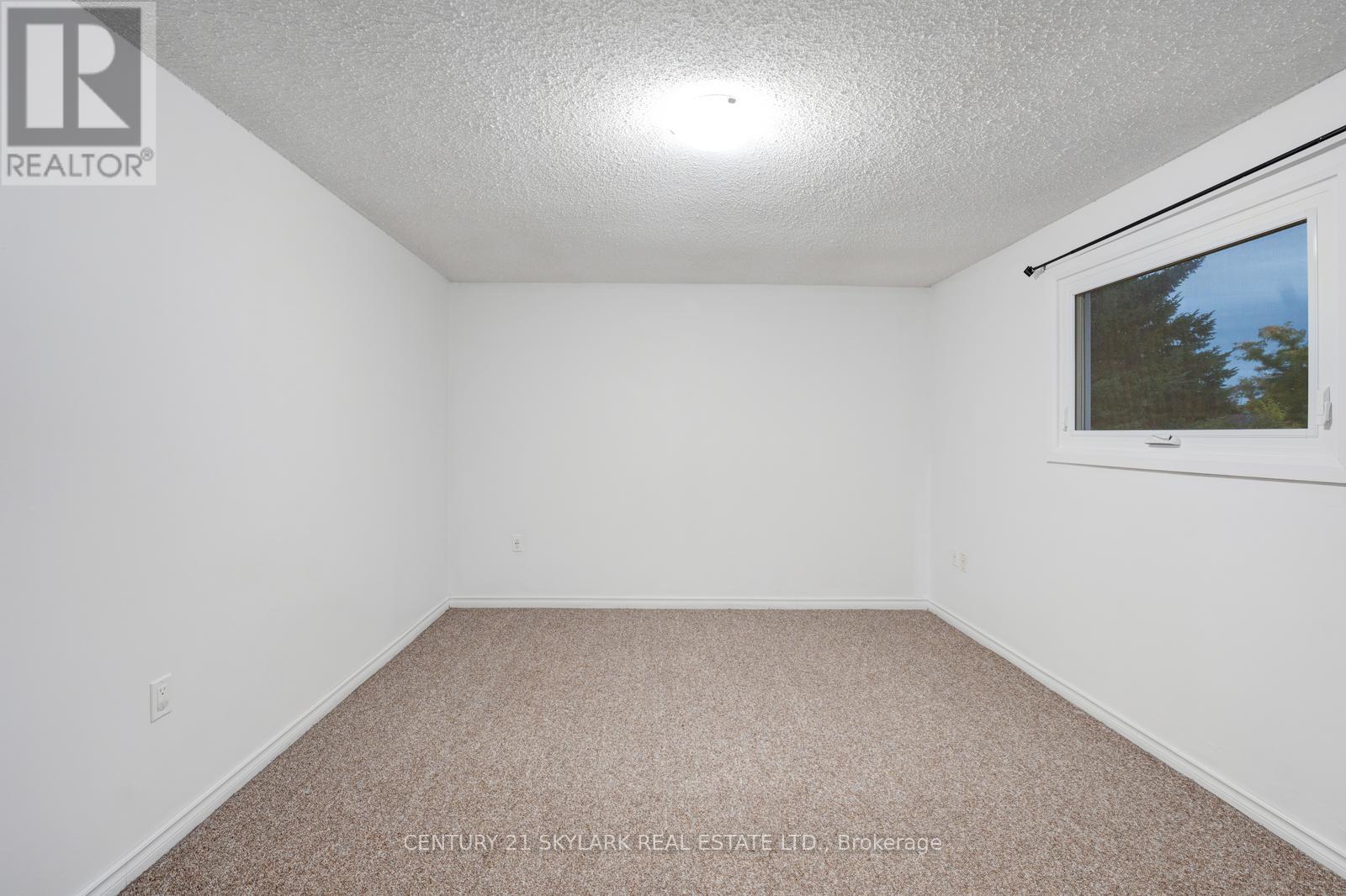66 Corbett Drive, Barrie, Ontario  L6M 5V3 - Photo 13 - S12461630