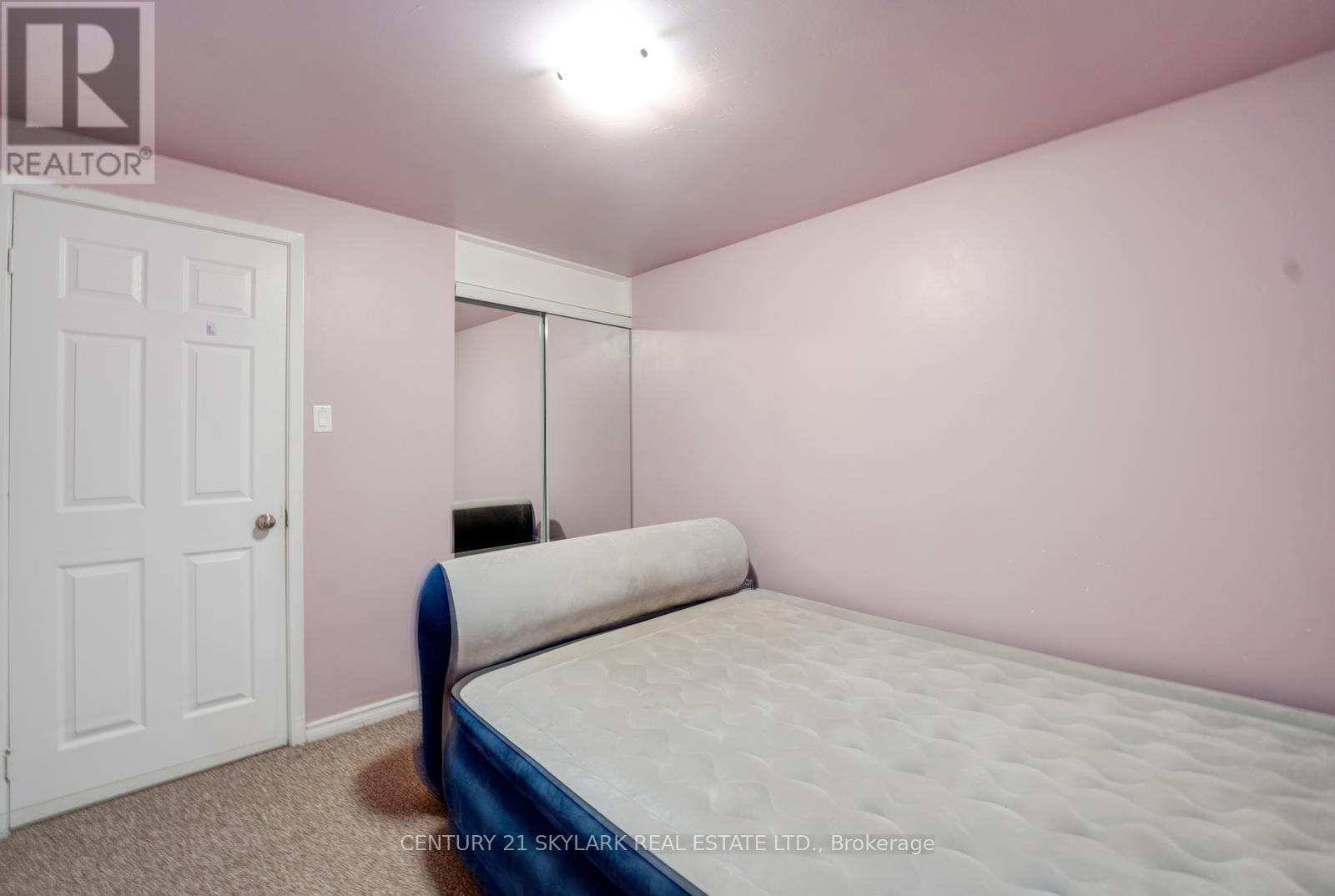 66 Corbett Drive, Barrie, Ontario  L6M 5V3 - Photo 23 - S12461630