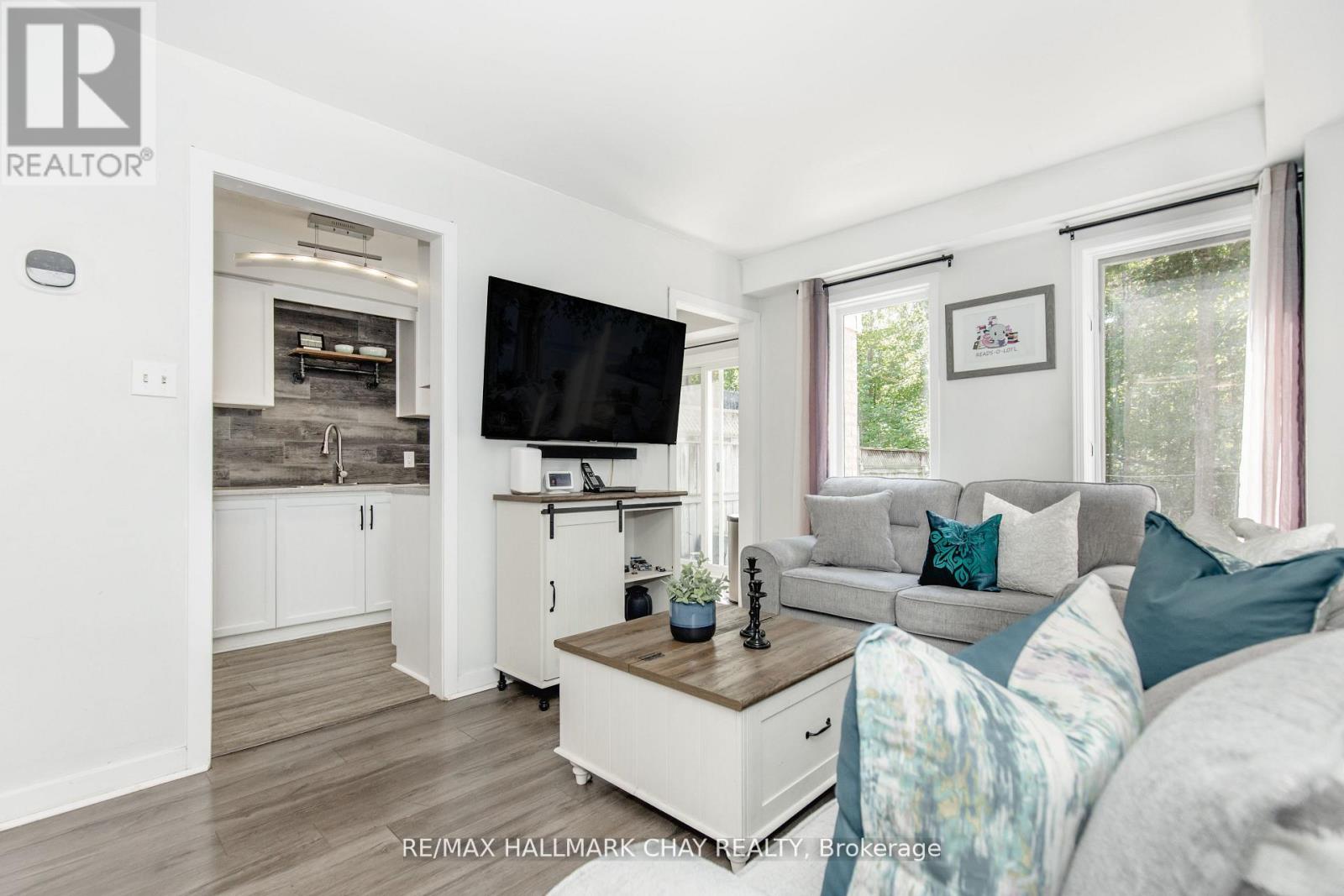 248 Ferndale Drive S, Barrie, Ontario  L4N 8J9 - Photo 9 - S12461634