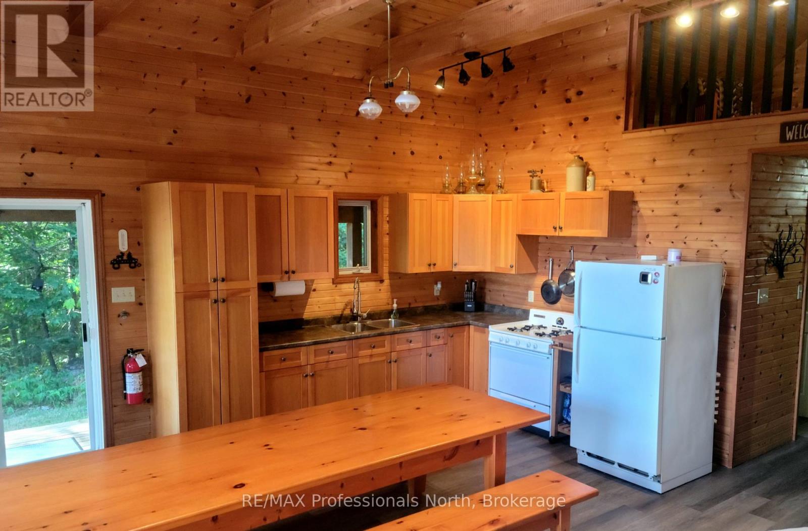 364 Forestry Tower Road, Kearney, Ontario  P0A 1M0 - Photo 15 - X12115126