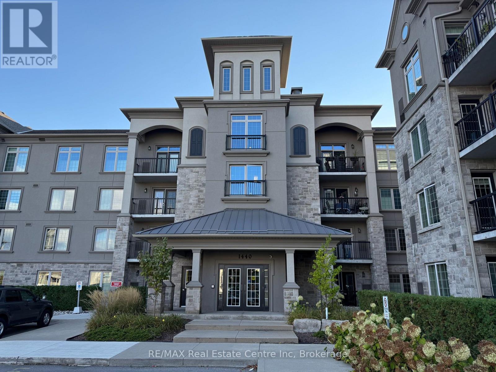 306 - 1440 Main Street E, Milton, Ontario  L9T 0R3 - Photo 1 - W12461687