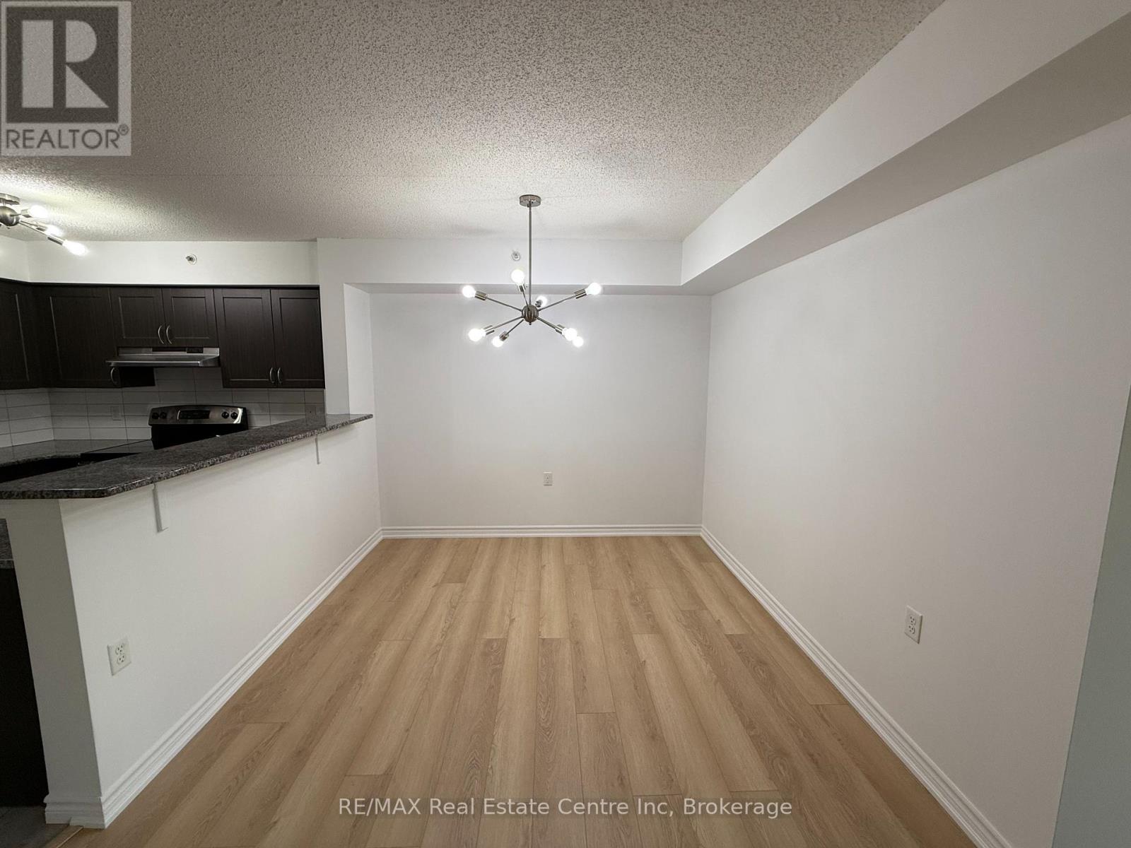 306 - 1440 Main Street E, Milton, Ontario  L9T 0R3 - Photo 7 - W12461687