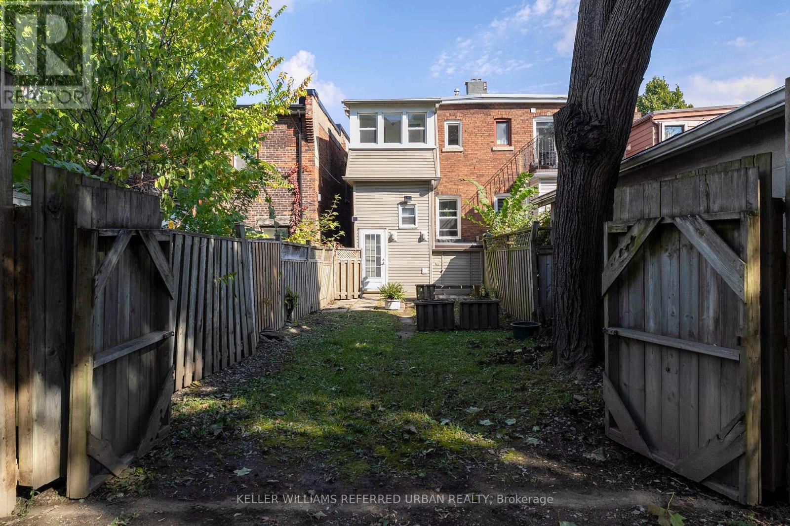 1182 Dufferin Street, Toronto, Ontario  M6H 4B8 - Photo 26 - W12461611