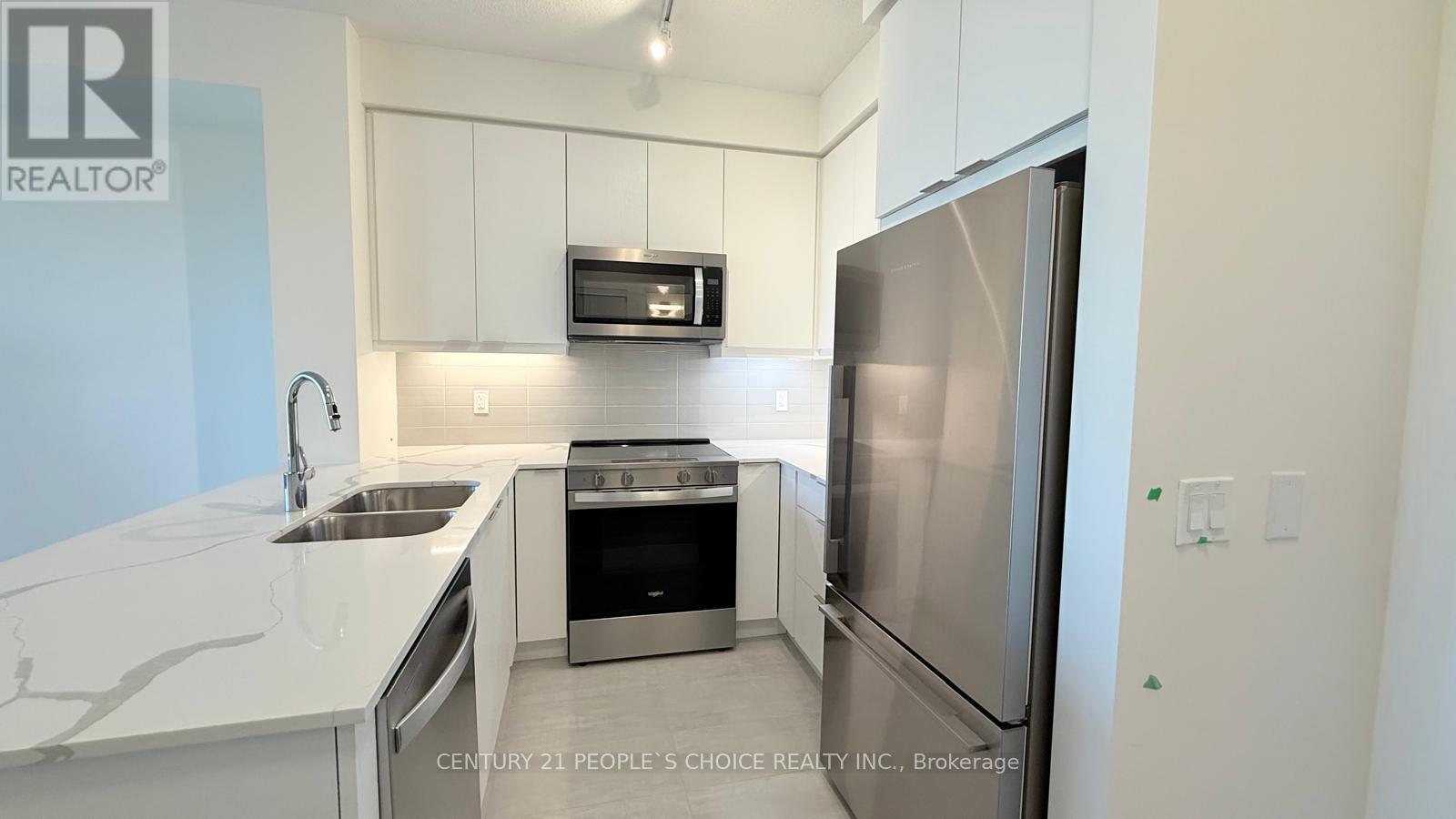 1907 - 15 Watergarden Drive, Mississauga, Ontario  L5R 1B2 - Photo 5 - W12461639