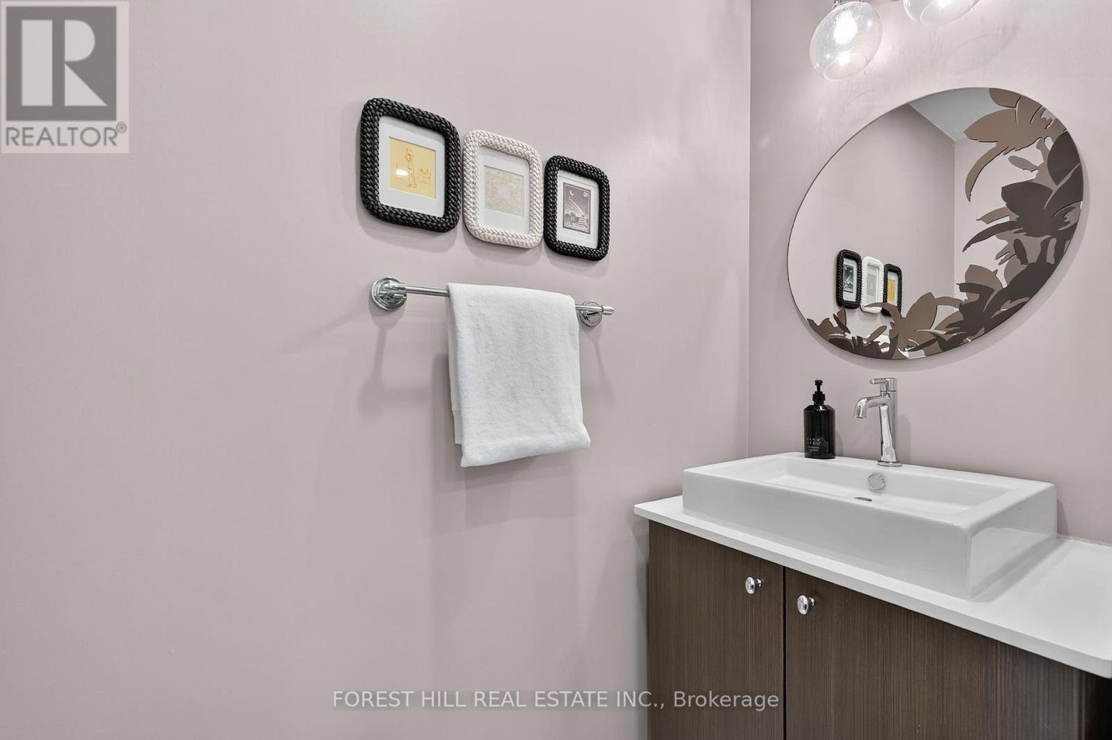 156 - 38 Howard Park Avenue, Toronto, Ontario  M6R 0A5 - Photo 15 - W12461675
