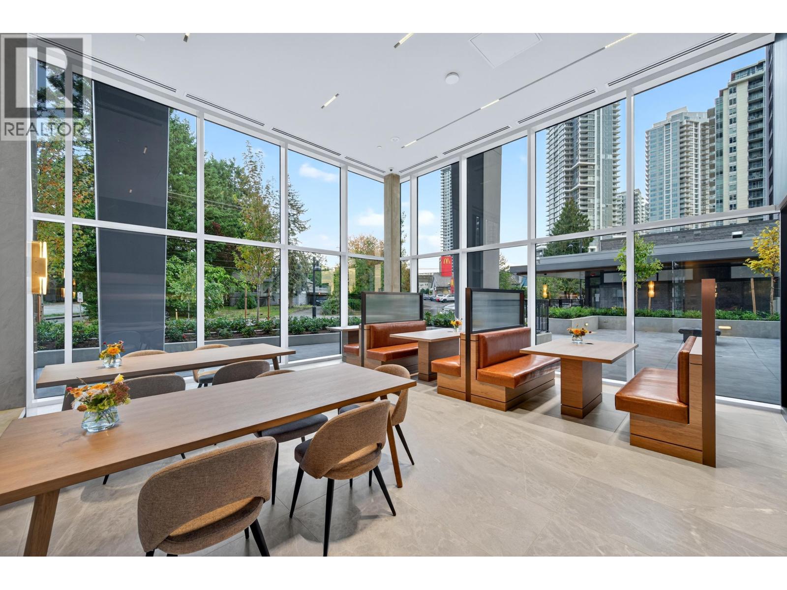 707 720 Farrow Street, Coquitlam, British Columbia  V3J 0P3 - Photo 4 - R3058212