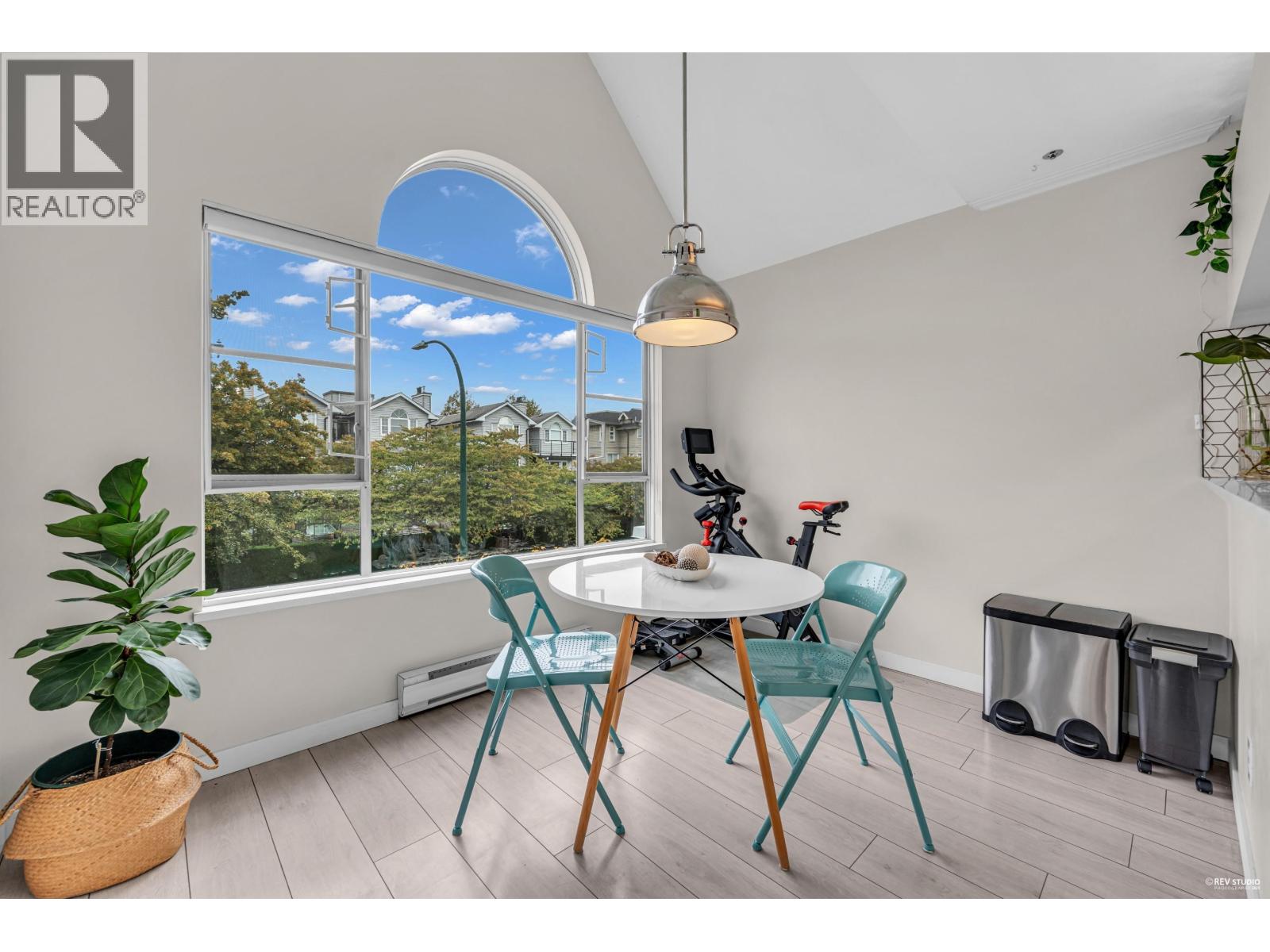 305 868 W 16th Avenue, Vancouver, British Columbia  V5Z 1T1 - Photo 13 - R3058235