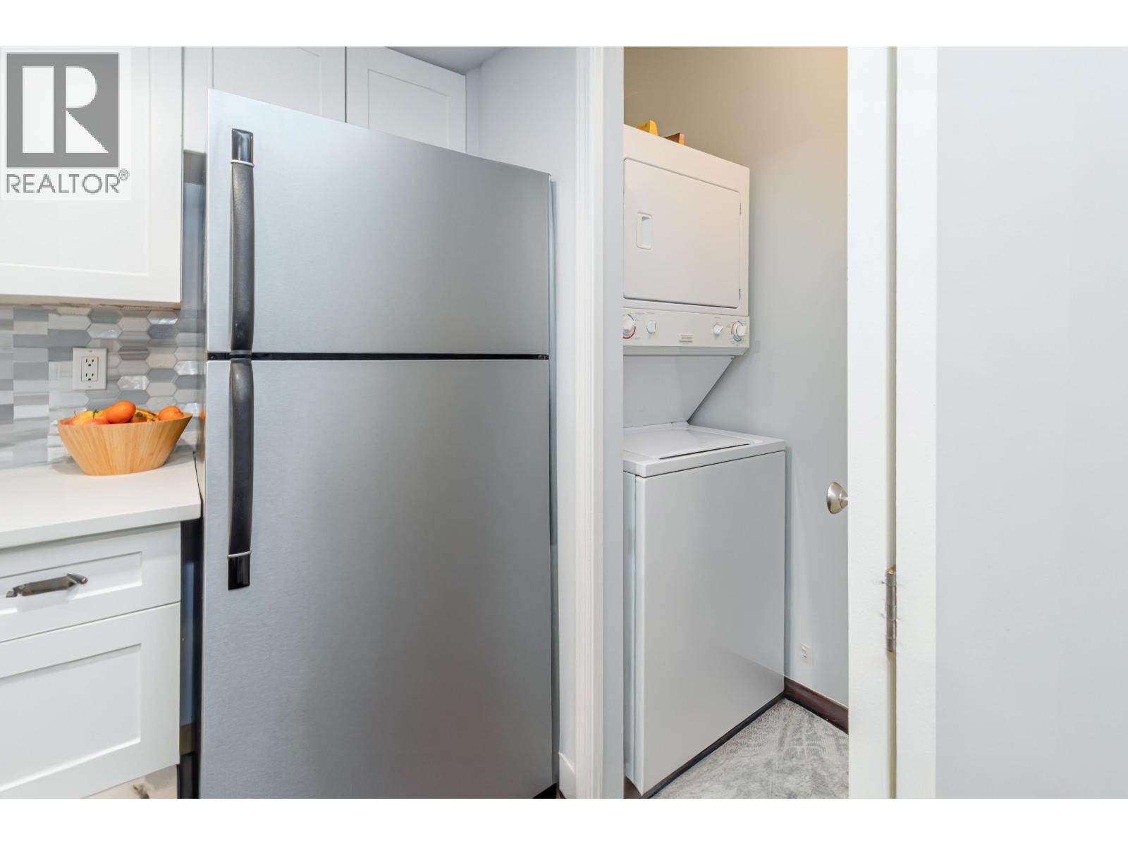 305 2925 Glen Drive, Coquitlam, British Columbia  V3B 7H9 - Photo 18 - R3058236