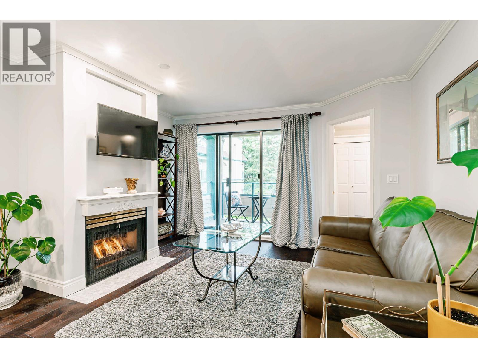 305 2925 Glen Drive, Coquitlam, British Columbia  V3B 7H9 - Photo 9 - R3058236