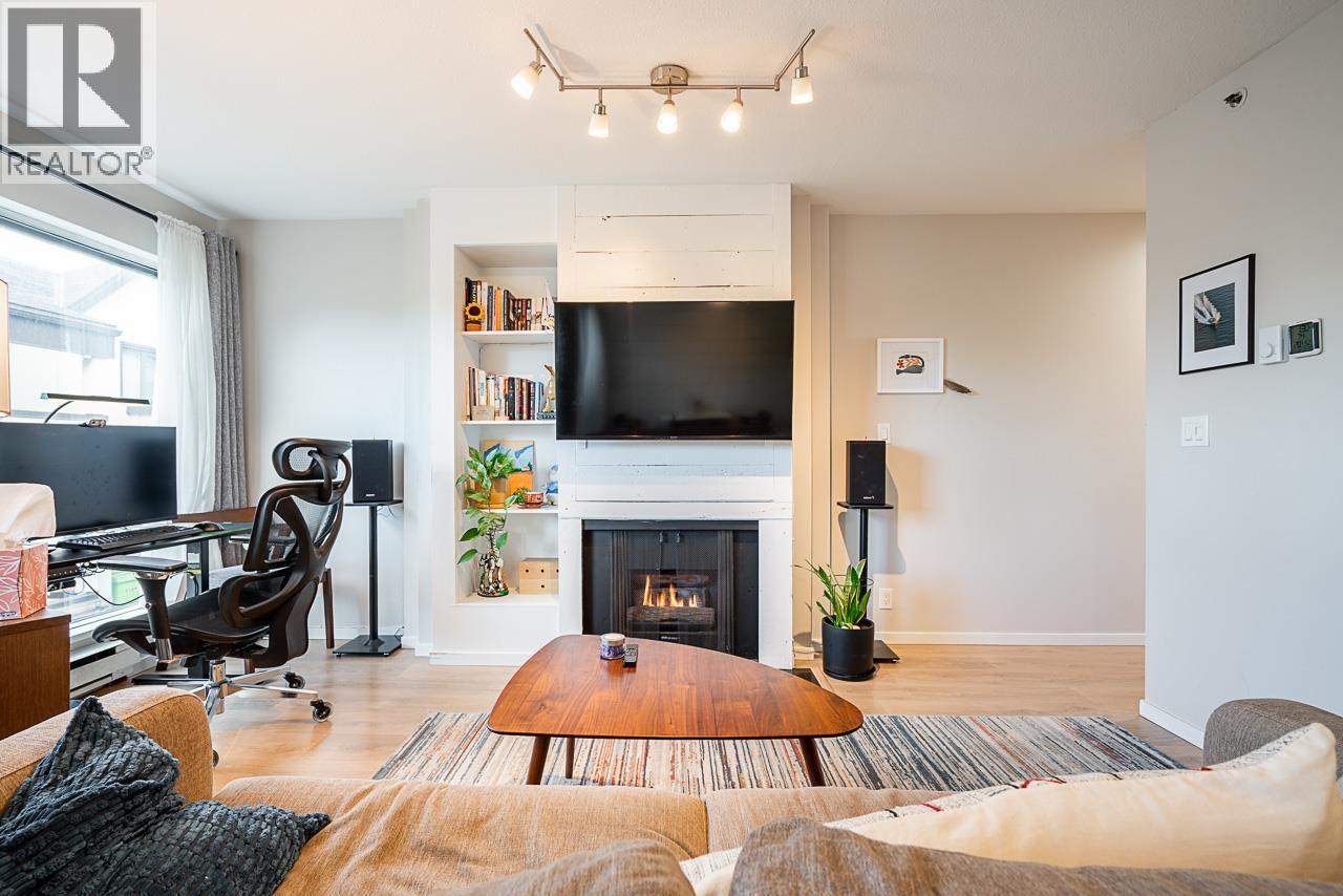 2 973 W 7th Avenue, Vancouver, British Columbia  V5Z 1C4 - Photo 4 - R3058252