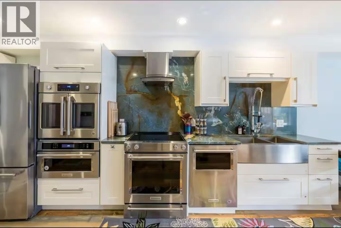 104 2050 LAKE PLACID ROAD, Whistler, British Columbia