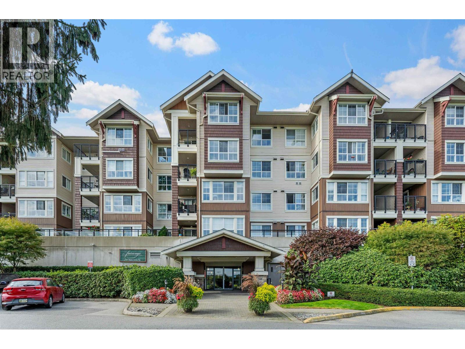 126 19677 Meadow Gardens Way, Pitt Meadows, British Columbia  V3Y 0A2 - Photo 1 - R3058272