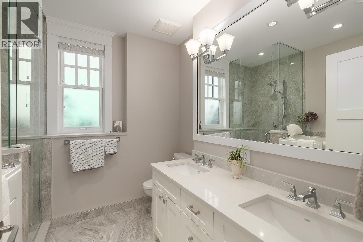 1202 Jefferson Avenue, Vancouver, British Columbia  V7T 2B1 - Photo 6 - R3058287