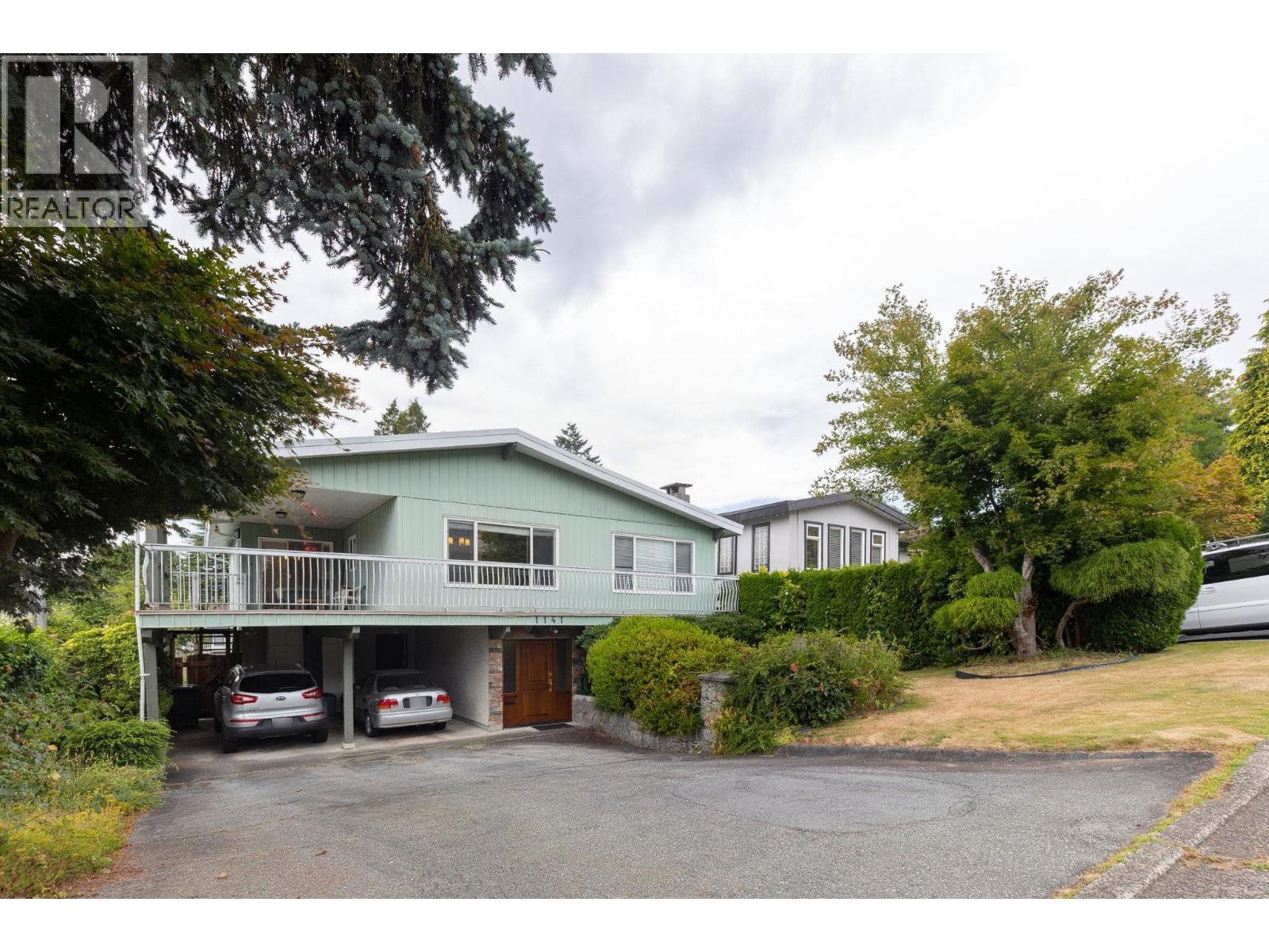 1141 Marsden Court, Burnaby, British Columbia  V5A 3K2 - Photo 2 - R3058228