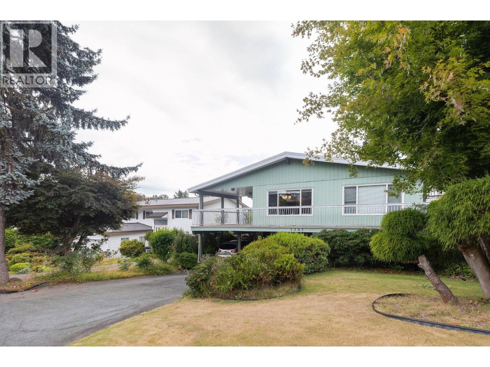 1141 Marsden Court, Burnaby, British Columbia  V5A 3K2 - Photo 3 - R3058228