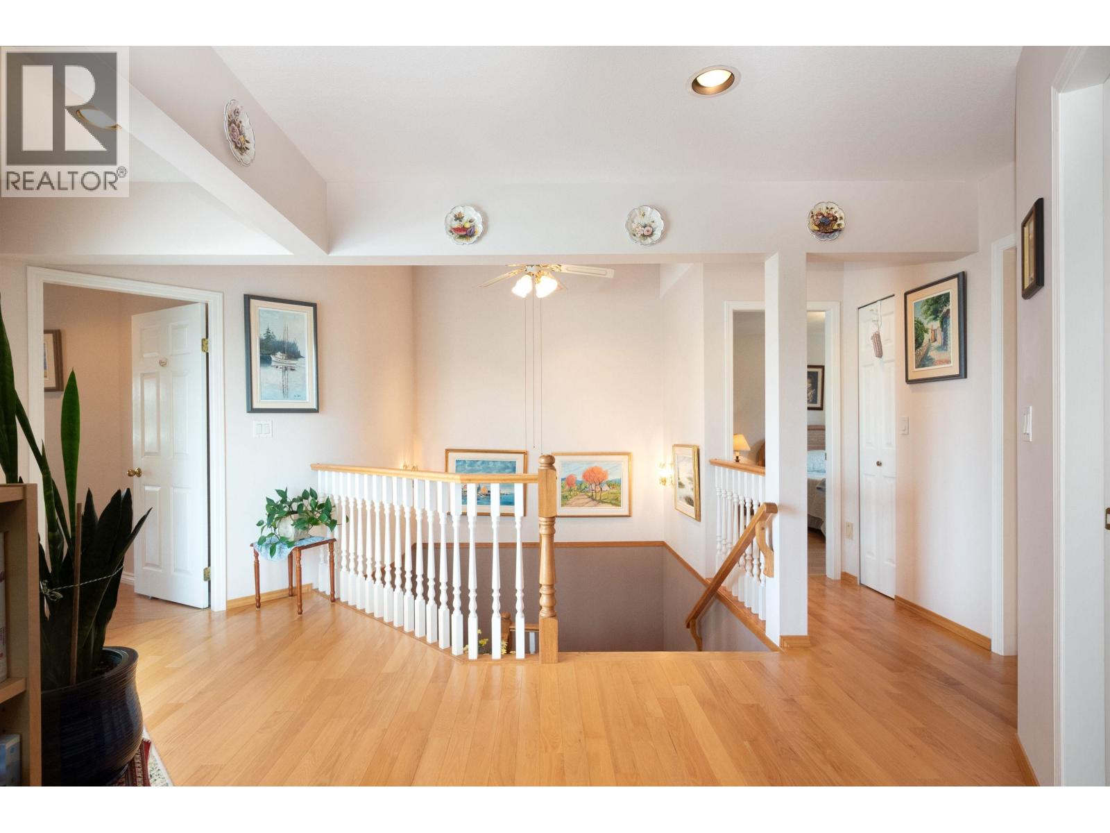 6440 Rosebery Avenue, West Vancouver, British Columbia  V7W 2C6 - Photo 21 - R3058268