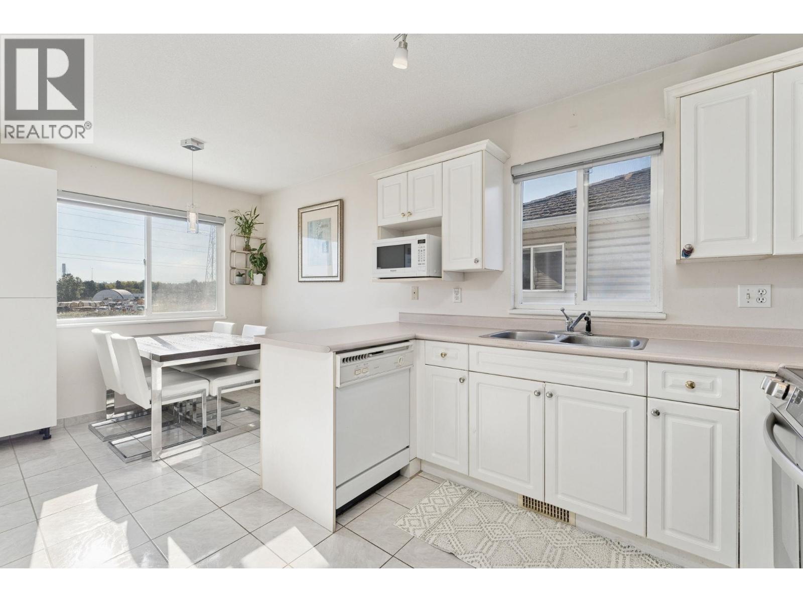 132 San Juan Place, Coquitlam, British Columbia  V3K 6Y8 - Photo 14 - R3058294
