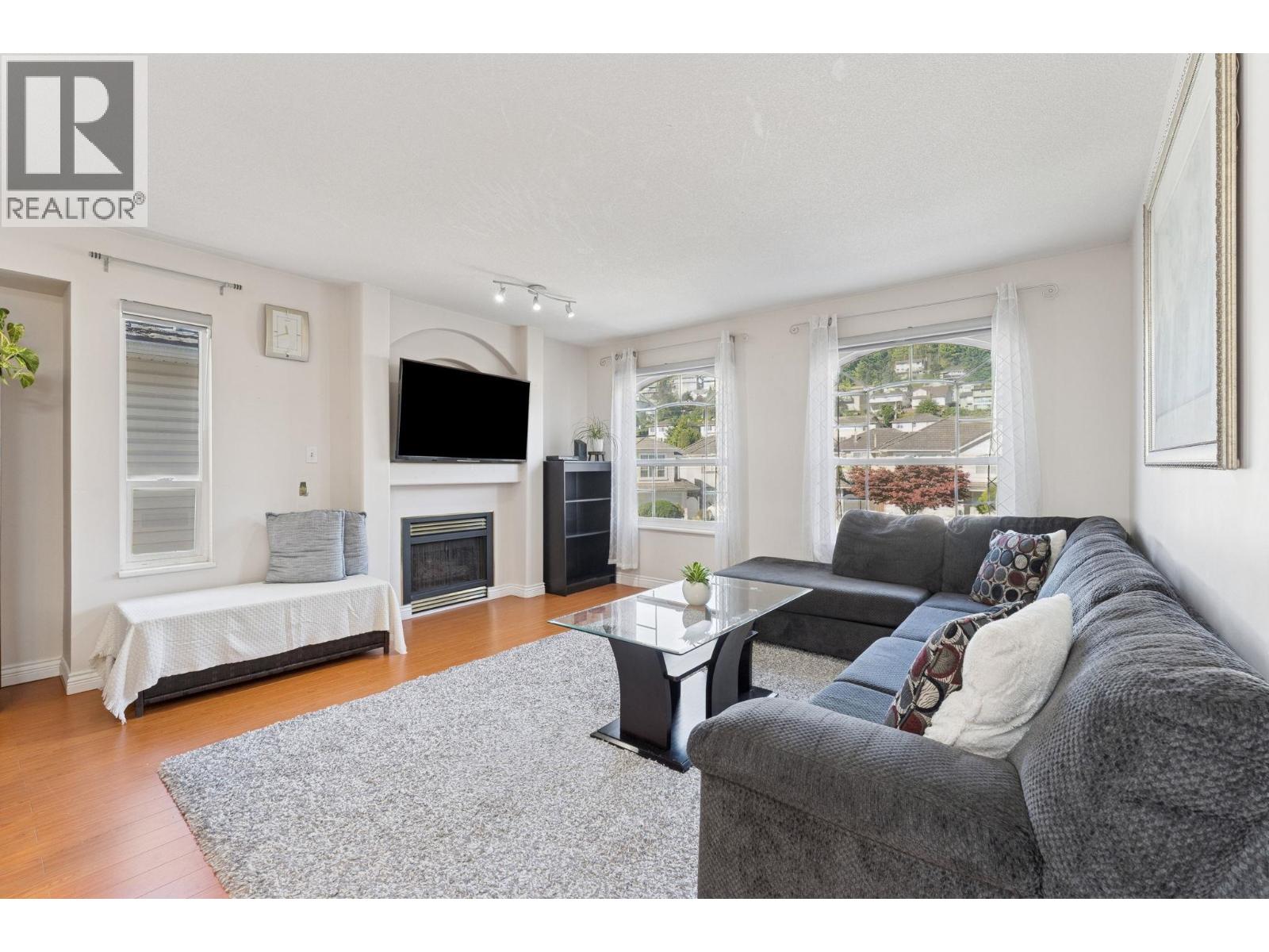 132 San Juan Place, Coquitlam, British Columbia  V3K 6Y8 - Photo 4 - R3058294
