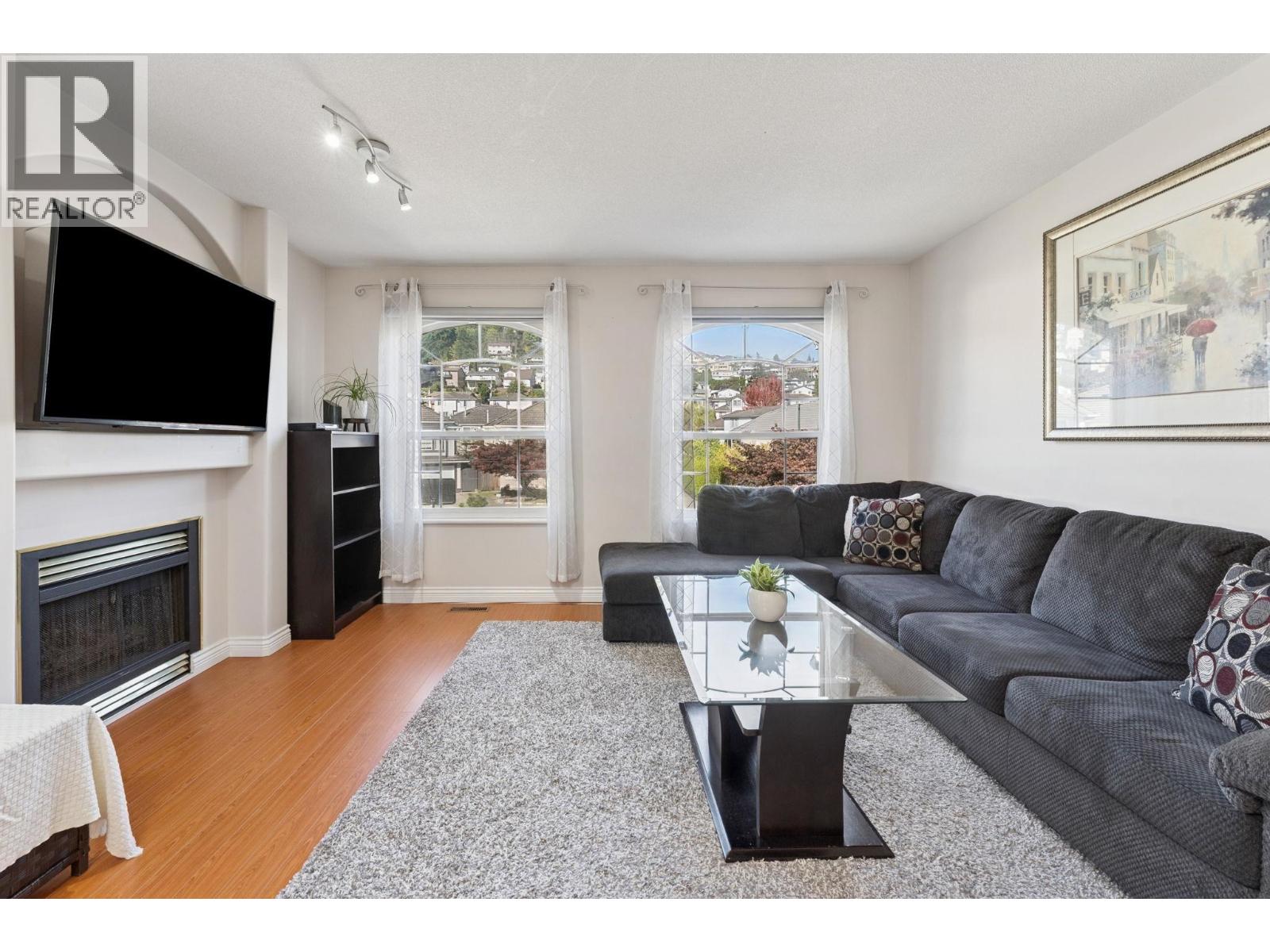 132 San Juan Place, Coquitlam, British Columbia  V3K 6Y8 - Photo 5 - R3058294
