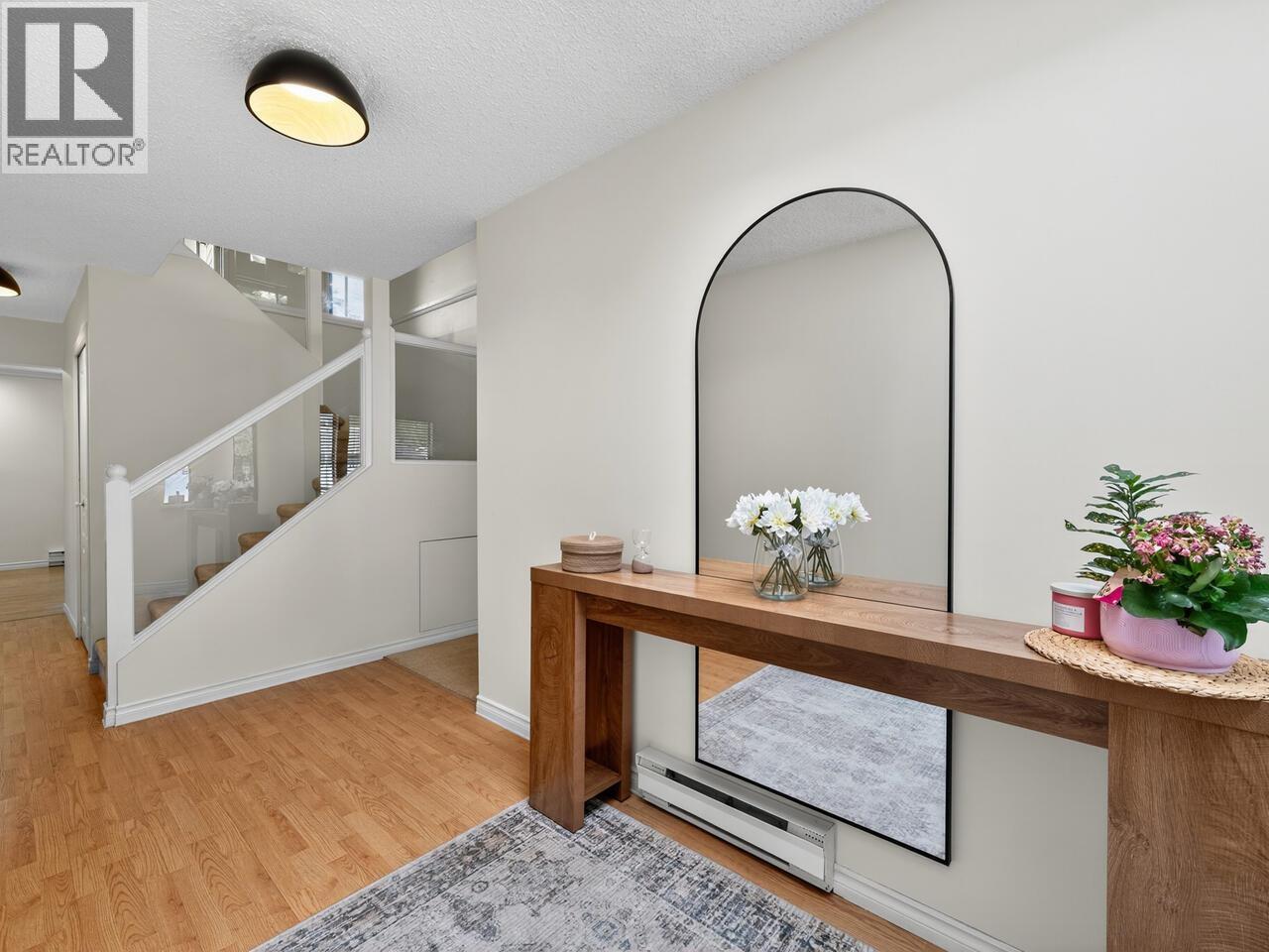 1131 Lombardy Drive, Port Coquitlam, British Columbia  V3B 5Z1 - Photo 2 - R3058309