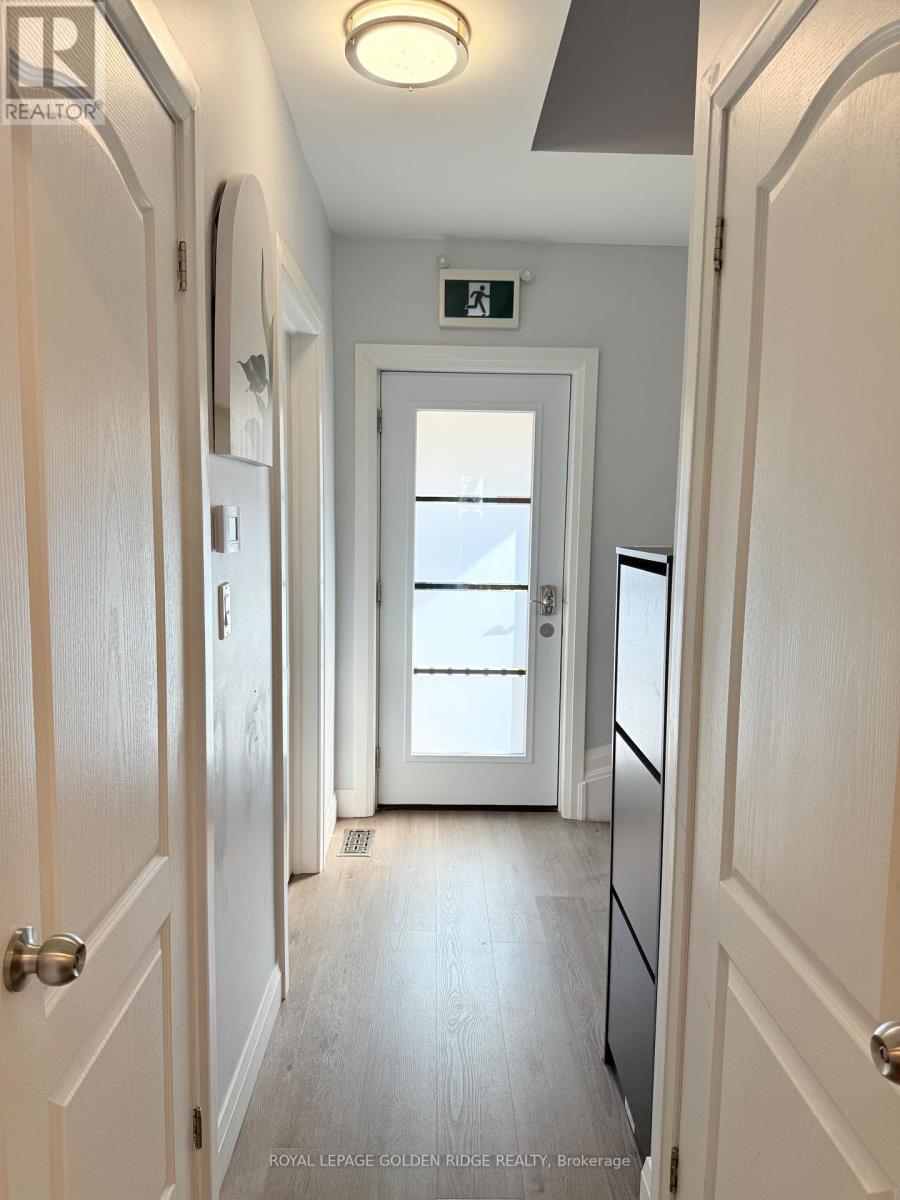 4577 Victoria Avenue, Niagara Falls, Ontario  L2E 4B5 - Photo 3 - X12461605