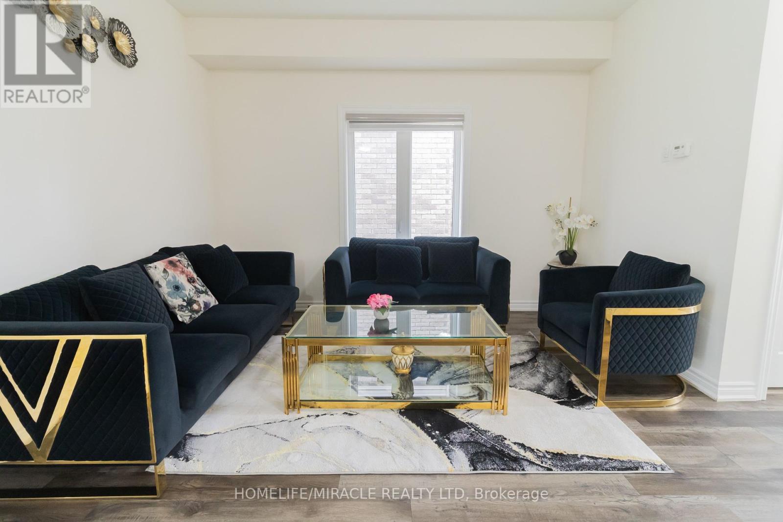 75 Hitchman Street, Brant, Ontario  N3L 0M1 - Photo 11 - X12461679