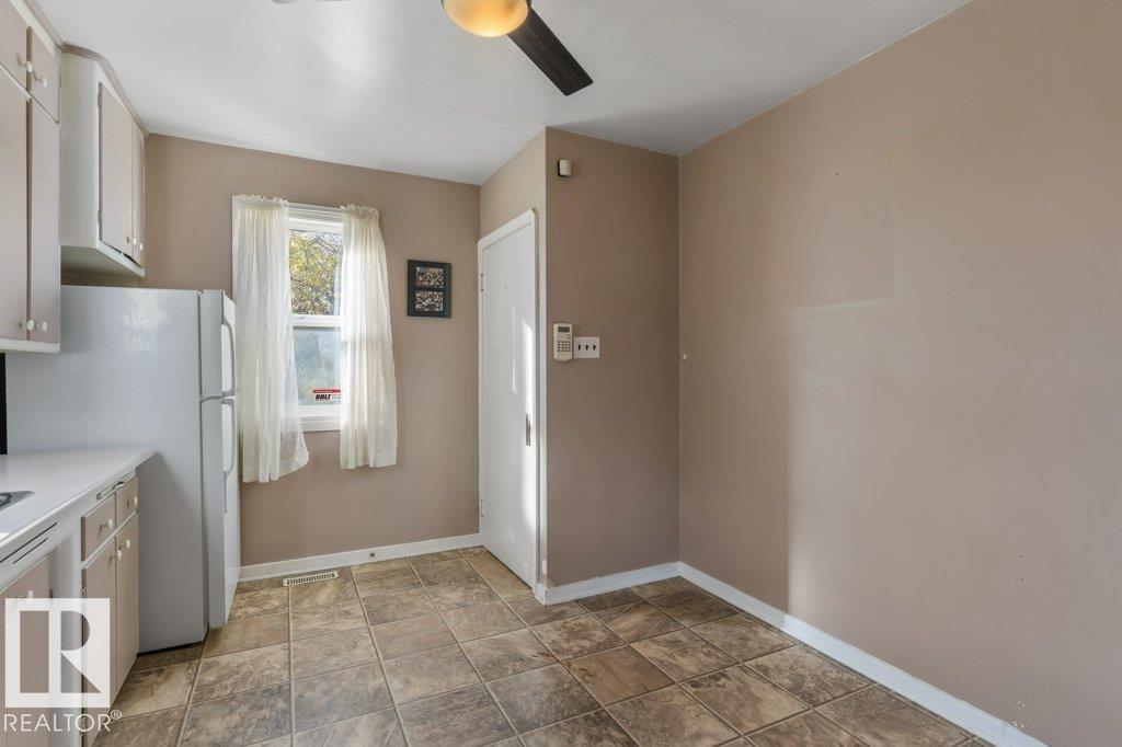 11208 79 St Nw, Edmonton, Alberta  T5B 2J7 - Photo 6 - E4462053