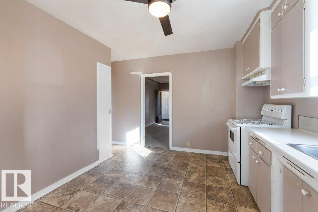11208 79 St Nw, Edmonton, Alberta  T5B 2J7 - Photo 7 - E4462053