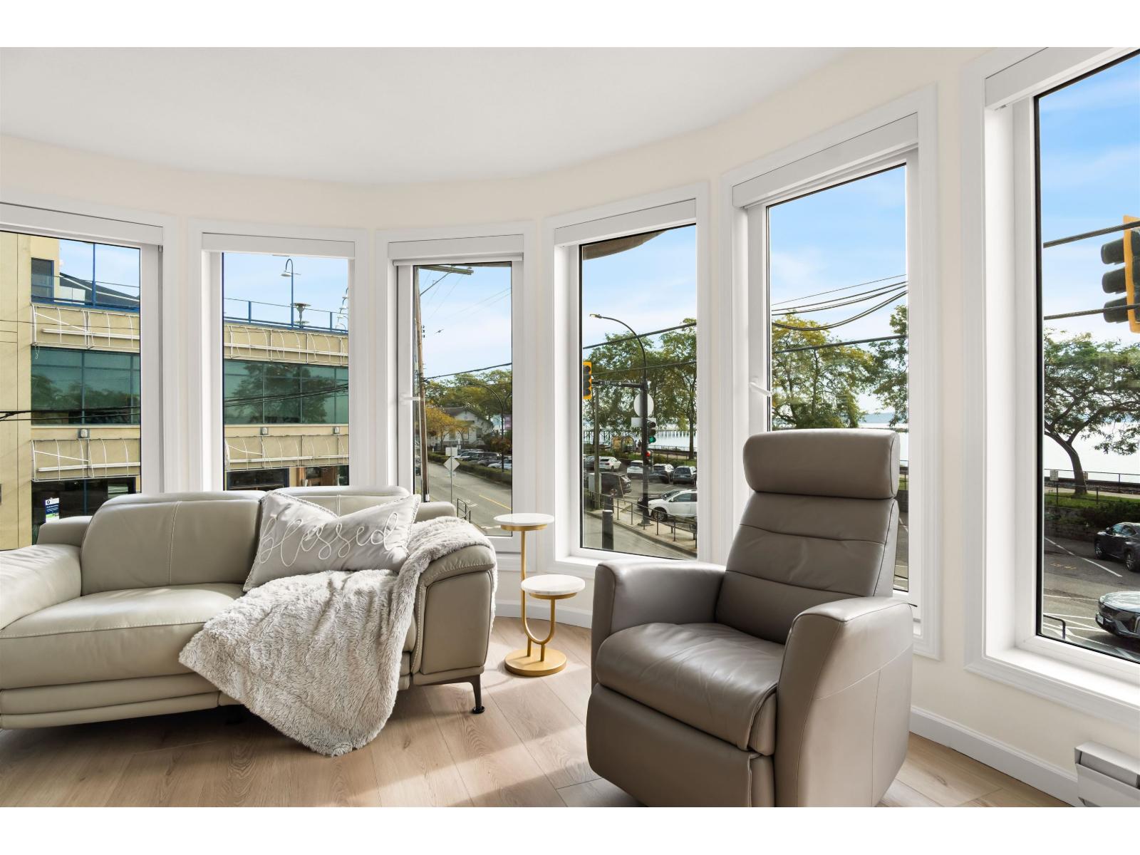 206 1119 Vidal Street, White Rock, British Columbia  V4B 3T4 - Photo 10 - R3058347