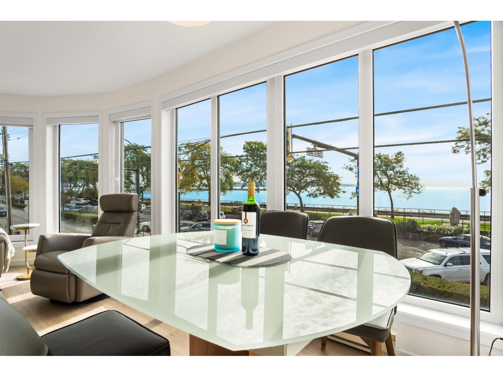 206 1119 Vidal Street, White Rock, British Columbia  V4B 3T4 - Photo 13 - R3058347