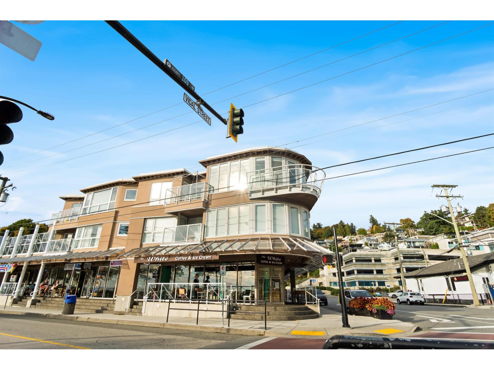 206 1119 Vidal Street, White Rock, British Columbia  V4B 3T4 - Photo 32 - R3058347