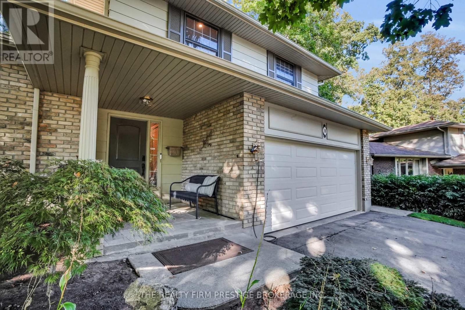 15 ROCKFORD CRESCENT, London South, Ontario