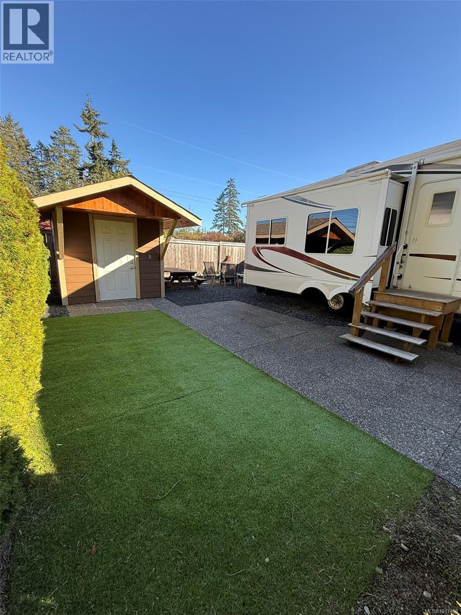 44 6050 Island Hwy, Qualicum Beach, British Columbia  V9K 2E1 - Photo 3 - 1017458