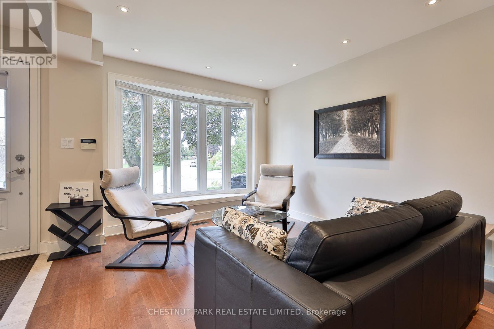 91 Tulane Crescent, Toronto, Ontario  M3A 2C2 - Photo 3 - C12461698