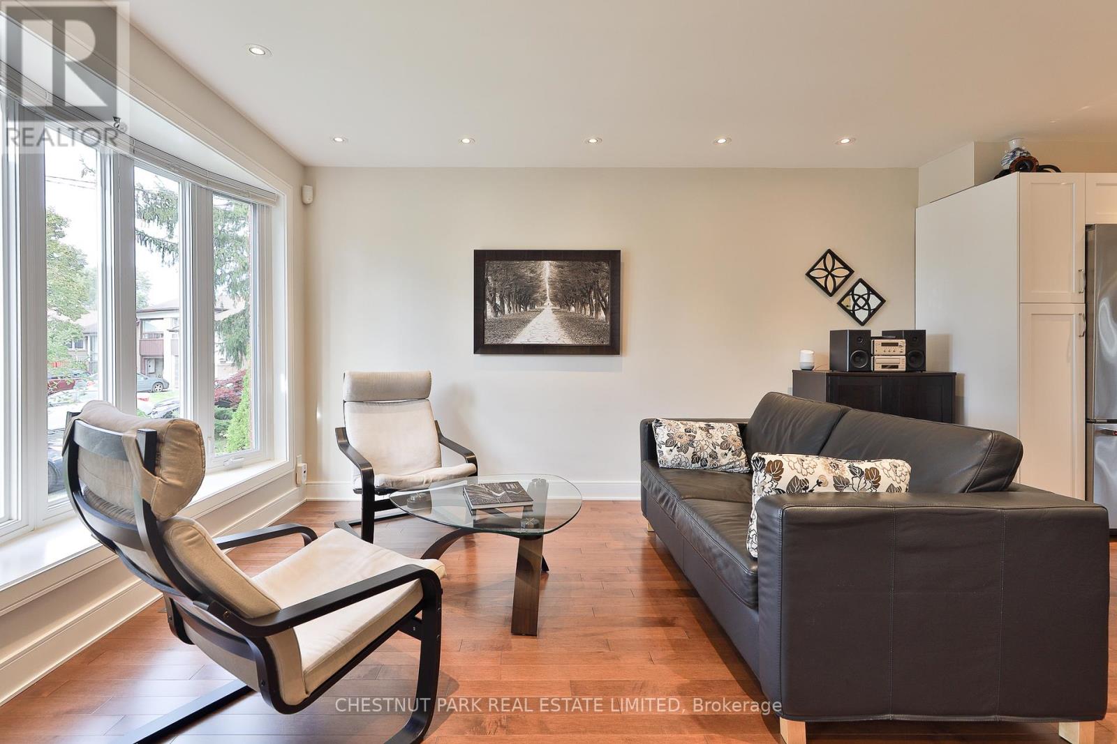 91 Tulane Crescent, Toronto, Ontario  M3A 2C2 - Photo 5 - C12461698