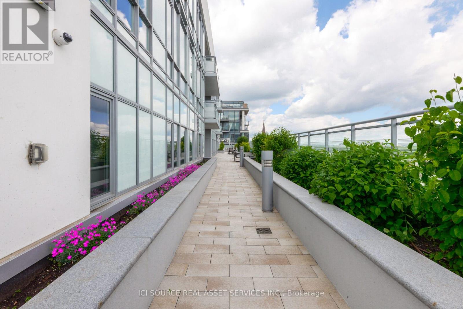 1020 - 525 Adelaide Street W, Toronto, Ontario  M5V 0N7 - Photo 26 - C12461712