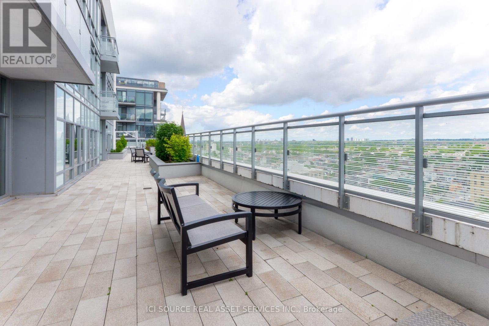 1020 - 525 Adelaide Street W, Toronto, Ontario  M5V 0N7 - Photo 28 - C12461712