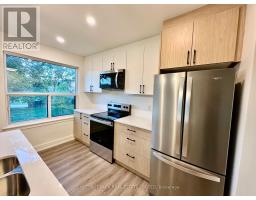 4 - 11 WINGREEN COURT, Toronto, Ontario