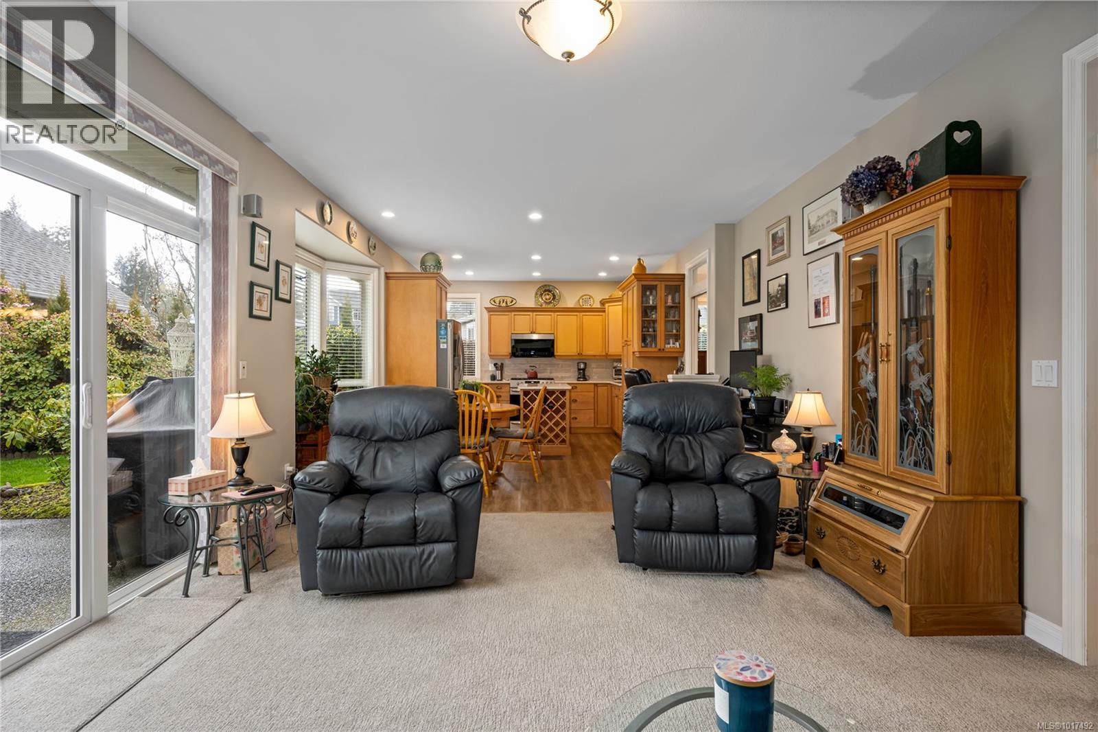 5464 Altavista Dr, Nanaimo, British Columbia  V9T 6P2 - Photo 11 - 1017492