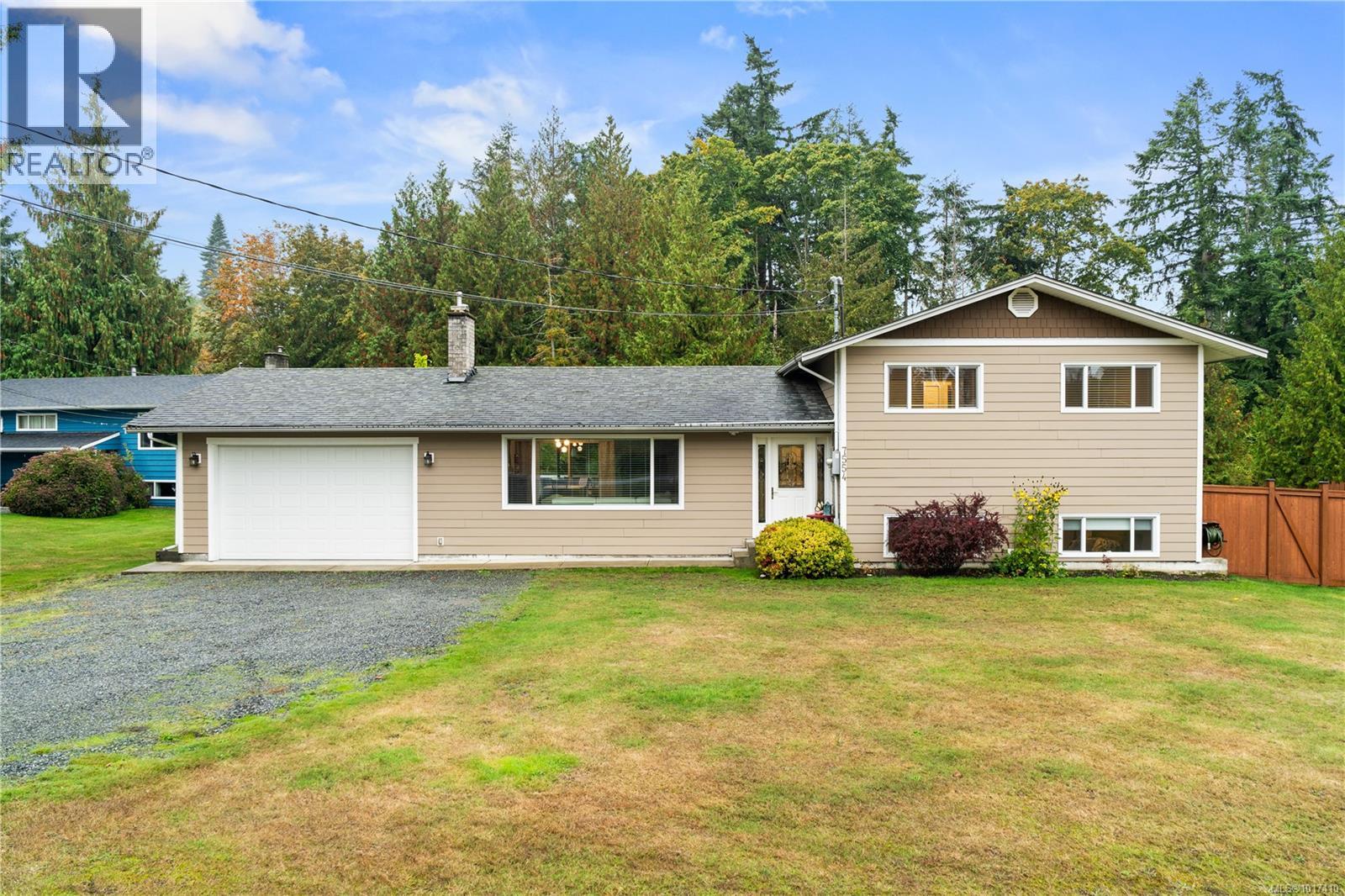 7554 Superior Rd, Lantzville, British Columbia  V0R 2H0 - Photo 1 - 1017410